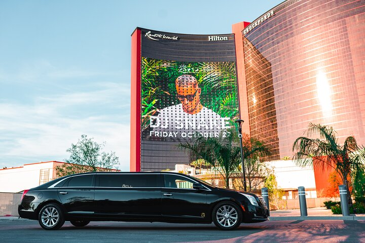 Arrival Transfer: Private Luxury 8 Passenger Limousine Service in Las Vegas - Photo 1 of 6